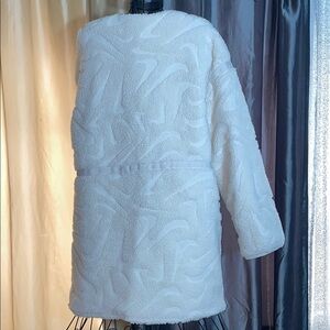 Nike M Women's White Faux Fur Coat